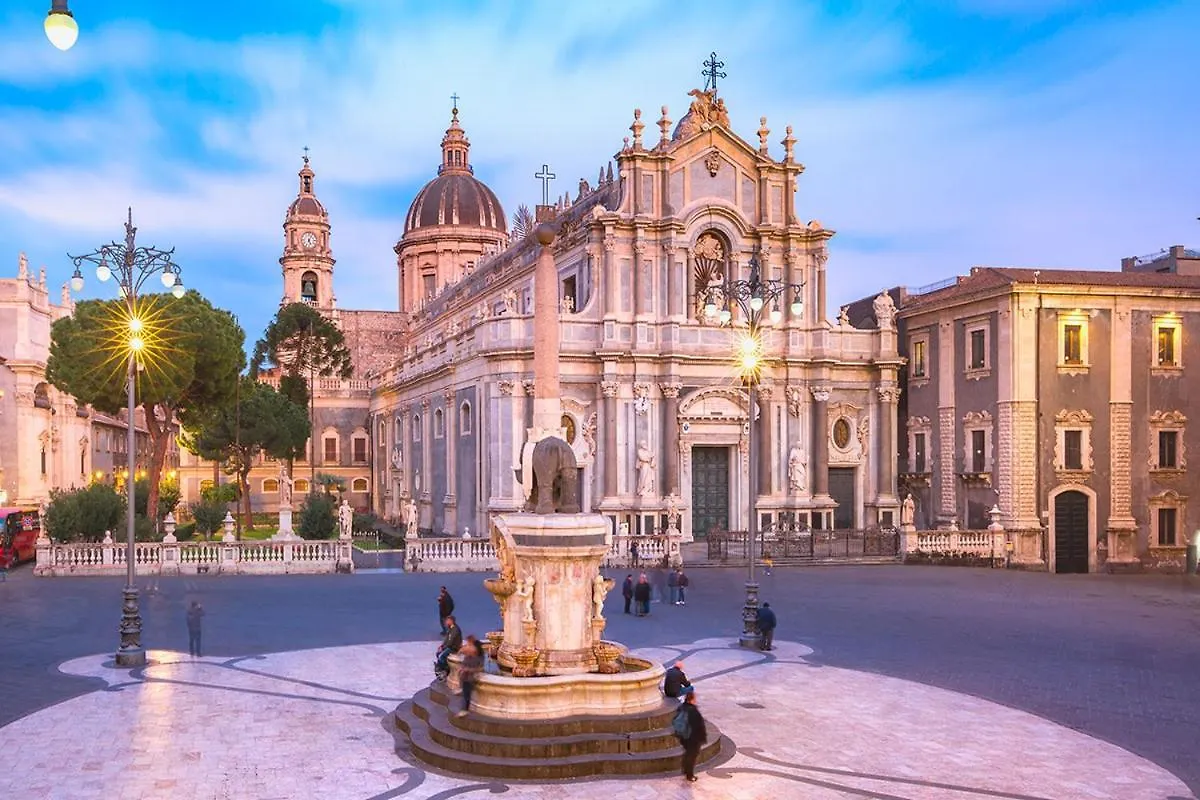 アパート Zula Art Home Al Duomo カターニア